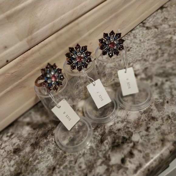 Princess Crystal Fashion Rings - Picture 11 of 12